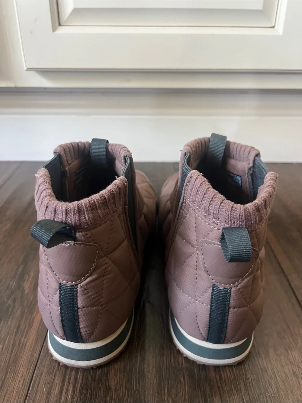 Like New Teva Ember Boot